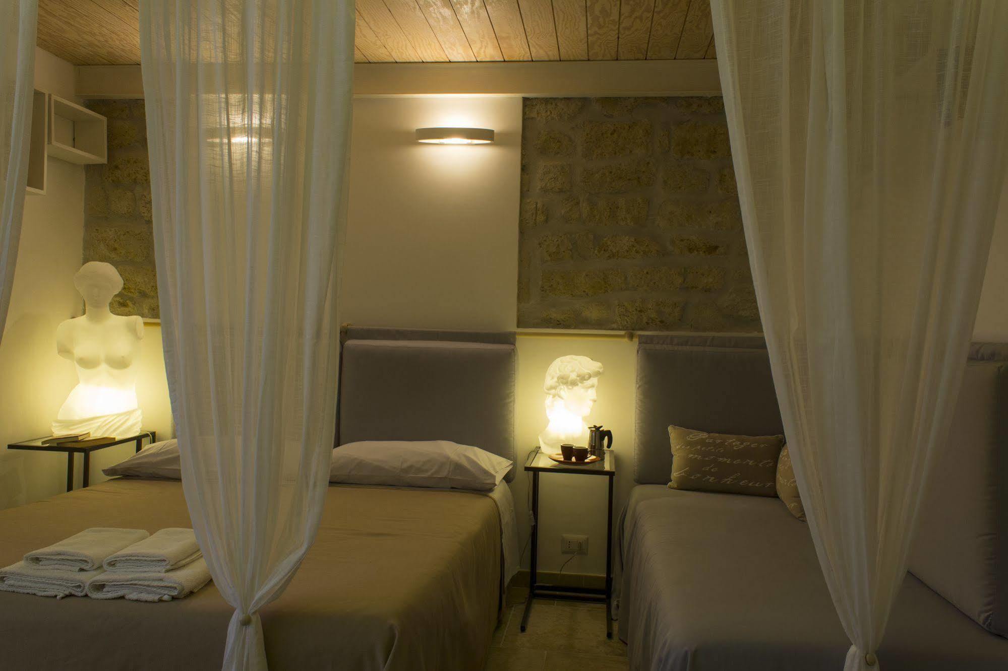 Casa Latina Bed & Breakfast Naples Exterior photo